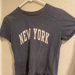 Brandy melville one size “new york” shirt, good quality
